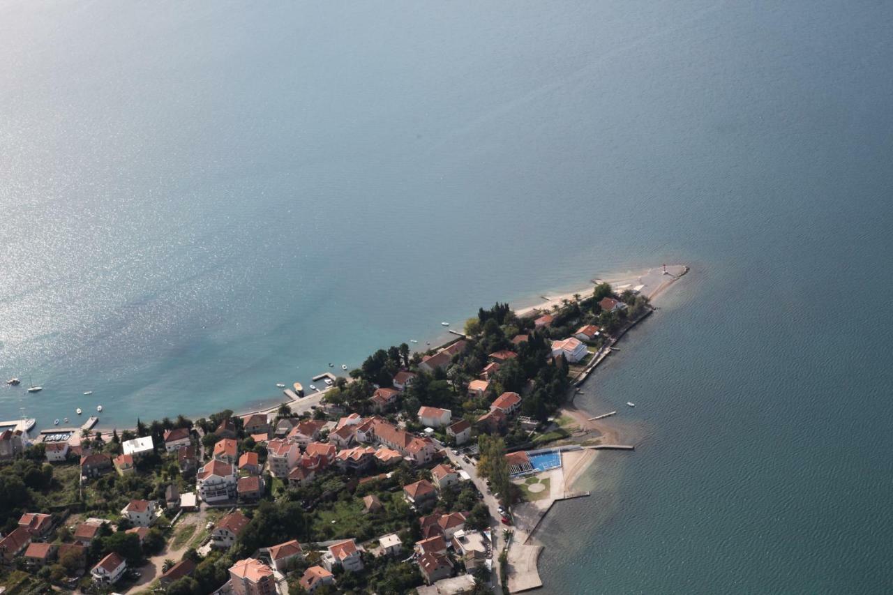 Apartments Lanterna ติวัต ภายนอก รูปภาพ